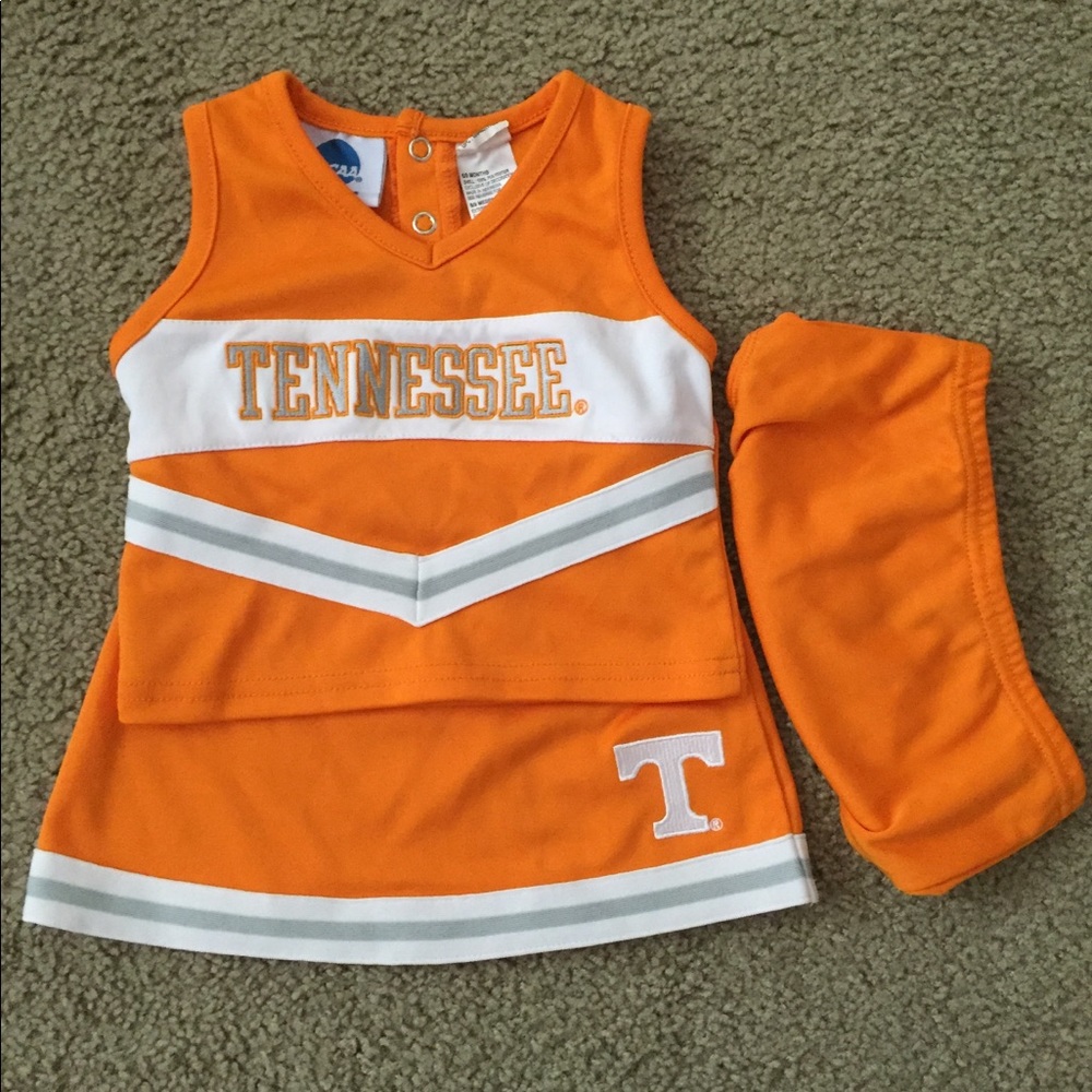 ***SOLD!!***Tennessee Cheer Set 6-9m
